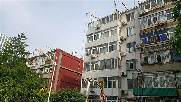 北京旧楼改造翻新批刮外墙柔性耐水腻子